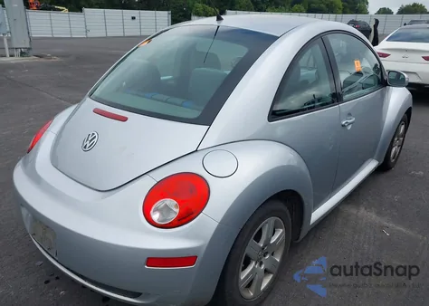 2007 Volkswagen New Beetle 2.5 z USA, uszkodzony, nr VIN 3VWPW31C97M515655